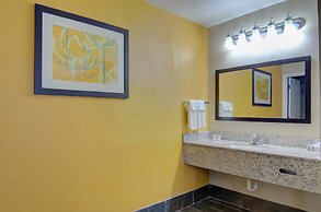 Westbridge Inn and Suites