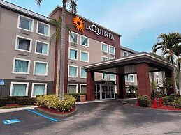 La Quinta Inn & Suites by Wyndham Naples East (I-75)