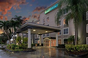 La Quinta Inn & Suites by Wyndham Naples East (I-75)