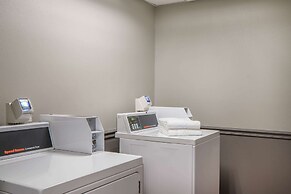 La Quinta Inn & Suites by Wyndham Naples East (I-75)