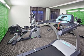 La Quinta Inn & Suites by Wyndham Cleveland Macedonia