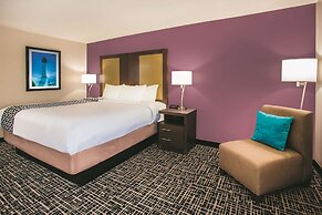 La Quinta Inn & Suites by Wyndham Cincinnati NE - Mason
