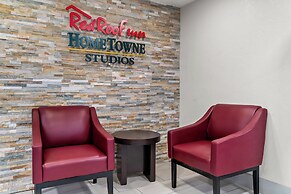 HomeTowne Studios by Red Roof Flint
