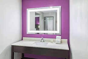 La Quinta Inn & Suites by Wyndham Houston Southwest