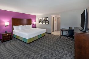 La Quinta Inn & Suites by Wyndham Houston NW Brookhollow