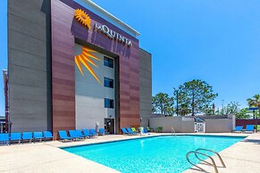 La Quinta Inn & Suites by Wyndham Houston NW Brookhollow