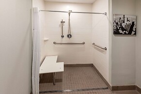 La Quinta Inn & Suites by Wyndham Houston NW Brookhollow