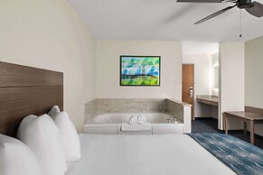 Baymont by Wyndham Mt. Pleasant