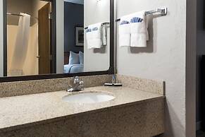 New Victorian Inn & Suites in Sioux City, IA