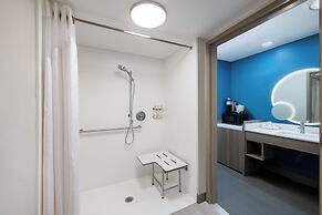 Holiday Inn Express Hotel & Suites Wilson - Hayes Place by IHG
