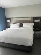Holiday Inn Express Hotel & Suites Wilson - Hayes Place by IHG