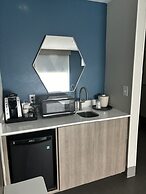 Holiday Inn Express Hotel & Suites Wilson - Hayes Place by IHG
