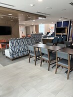 Holiday Inn Express Hotel & Suites Wilson - Hayes Place by IHG