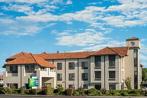 Holiday Inn Express Hotel & Suites Santa Clara-Silicon Valley, an IHG 