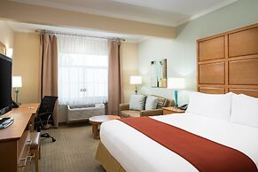 Holiday Inn Express & Suites Santa Clara-Silicon Valley by IHG