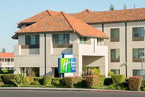 Holiday Inn Express & Suites Santa Clara-Silicon Valley by IHG