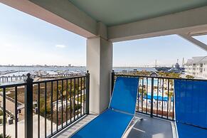 Harborside at Charleston Harbor Resort and Marina