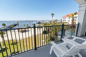 Harborside at Charleston Harbor Resort and Marina