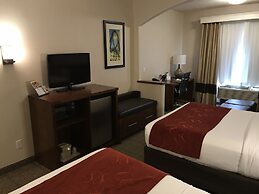 Comfort Suites Near Six Flags Magic Mountain