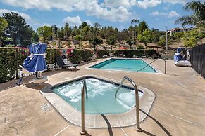 Comfort Suites Near Six Flags Magic Mountain