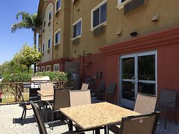 Comfort Suites Near Six Flags Magic Mountain