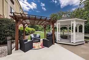 Sonesta Simply Suites Hampton