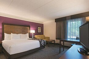 La Quinta Inn & Suites by Wyndham Atlanta Alpharetta