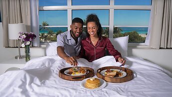 Clevelander Hotel – Adults Only