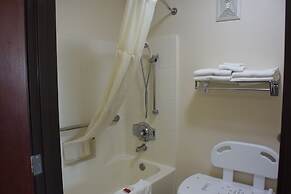 Travelodge Suites by Wyndham Newberg