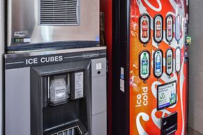 Travelodge Suites by Wyndham Newberg