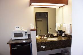 Travelodge Suites by Wyndham Newberg