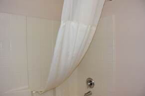 Travelodge Suites by Wyndham Newberg