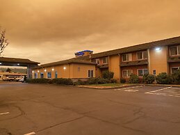 Travelodge Suites by Wyndham Newberg