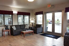 Travelodge Suites by Wyndham Newberg