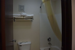 Travelodge Suites by Wyndham Newberg