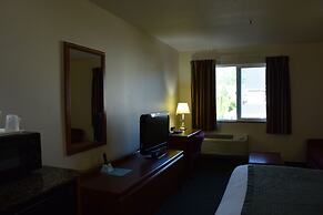 Travelodge Suites by Wyndham Newberg