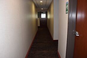 Travelodge Suites by Wyndham Newberg