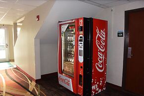 Travelodge Suites by Wyndham Newberg