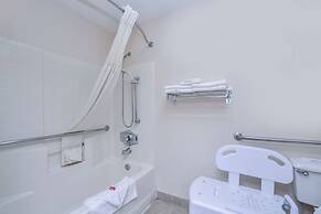 Travelodge Suites by Wyndham Newberg