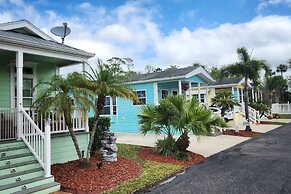 Tropical Palms Resort