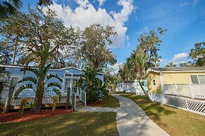 Tropical Palms Resort