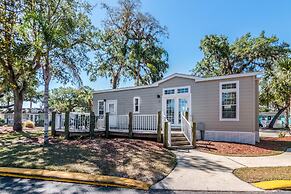 Tropical Palms Resort