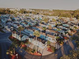 Tropical Palms Resort