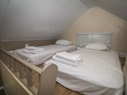 Tropical Palms Resort