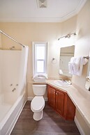 Tropical Palms Resort