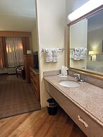 La Quinta Inn & Suites by Wyndham Sawgrass