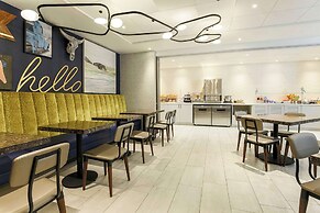 DoubleTree by Hilton Austin - University Area