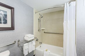 DoubleTree by Hilton Austin - University Area