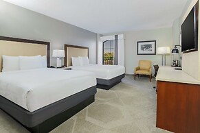 DoubleTree by Hilton Austin - University Area