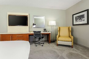 DoubleTree by Hilton Austin - University Area